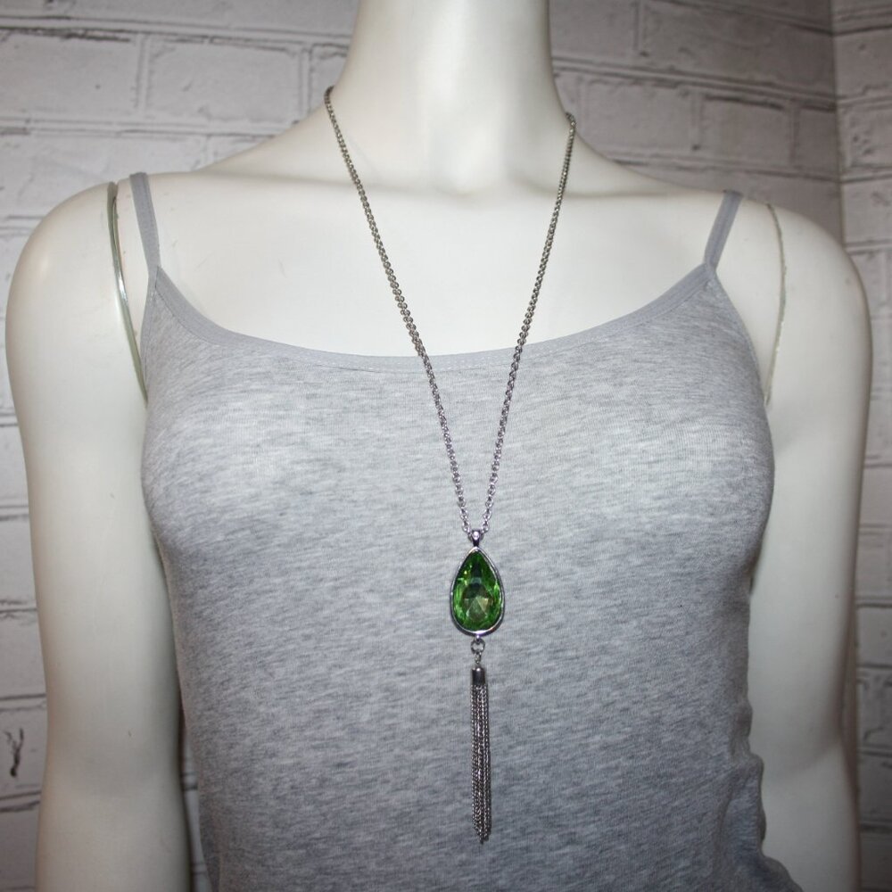 Beautiful silver and green rhinestone necklace with chain tassel 38-40"